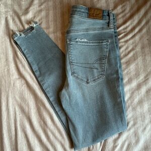 American Eagle Women’s skinny jeans